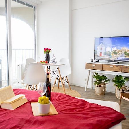 Modernes Apartment Mit Tollem Blick Ueber Die Stadt Augusta Esterno foto