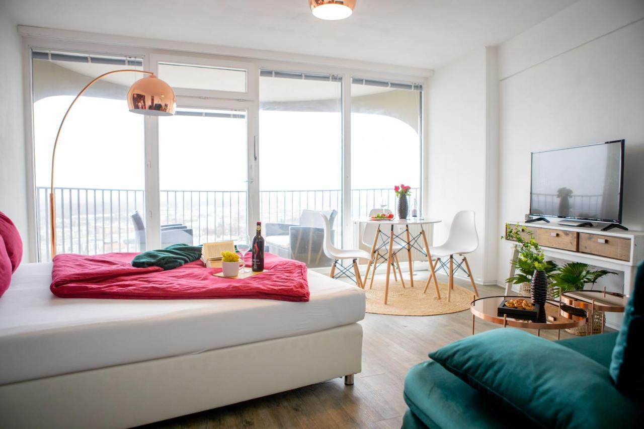 Modernes Apartment Mit Tollem Blick Ueber Die Stadt Augusta Esterno foto