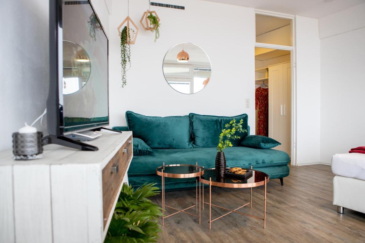Modernes Apartment Mit Tollem Blick Ueber Die Stadt Augusta Esterno foto